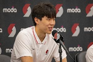 杨瀚森：NBA训练时间比国内短但强度更高 球员会主动寻求身体对抗