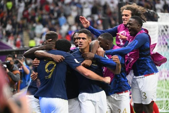 艺术级格子两助攻送走三狮！法国队再迎德尚式胜利