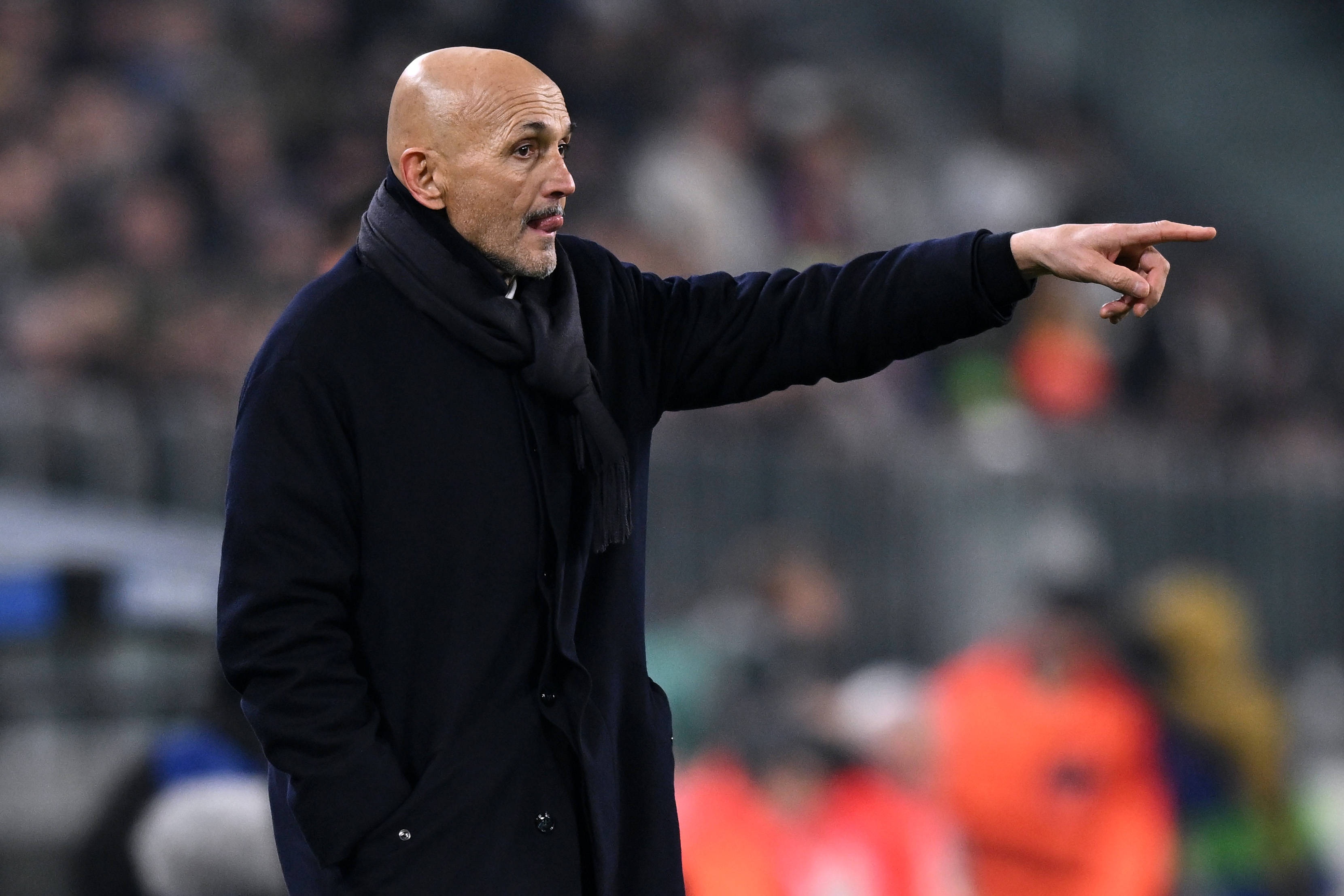 BetVictor伟德官方网站-斯帕莱蒂：要么赢要么就学 冬窗没买前锋？我对现有球员感到满意